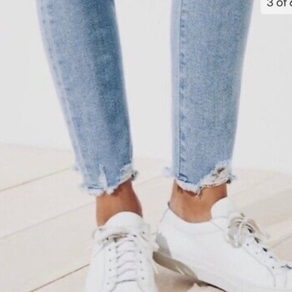 LOFT 4 (27) Skinny Jeans Women’s Distressed Frayed Hems Light Wash Stretch - Picture 11 of 11